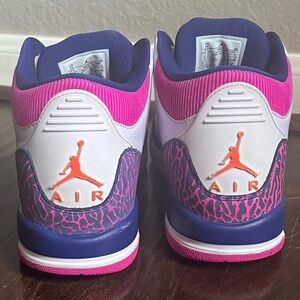 Nike Air Jordan 3 Retro GS Barely Grape - Size 7Y